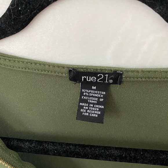 Green Rue 21 Romper - Picture 3 of 4